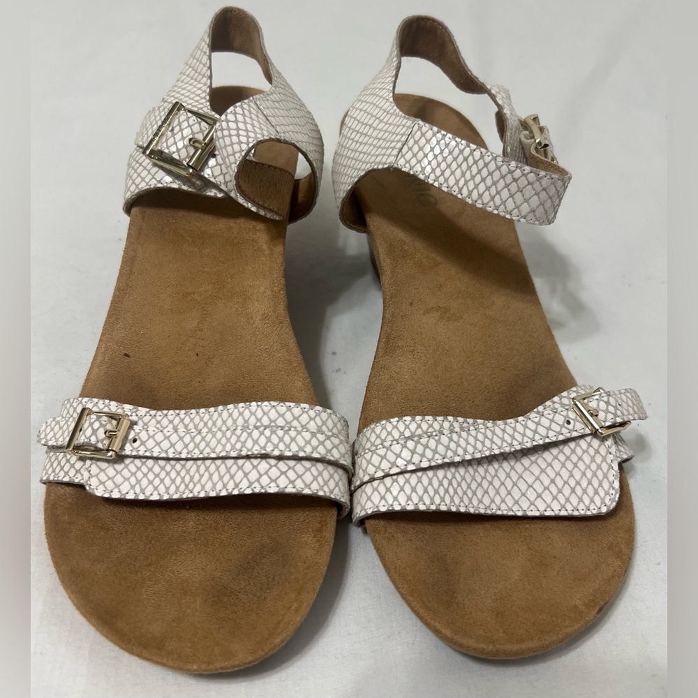 Vionic wedge sandals orthotic support comfort ankle strap buckle heels Size 8